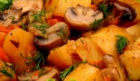 Картофель тушеный с грибами
