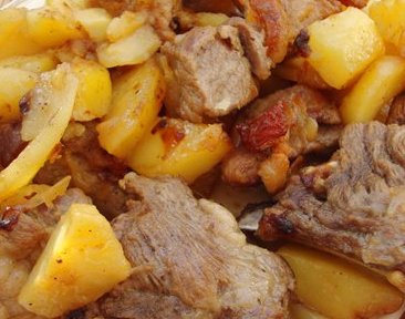 Тушеный картофель с мясом